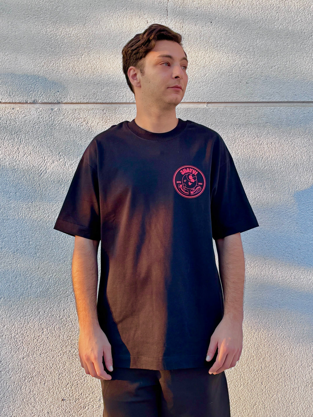 Tee Oversize “Walking Boy Jhayvi”