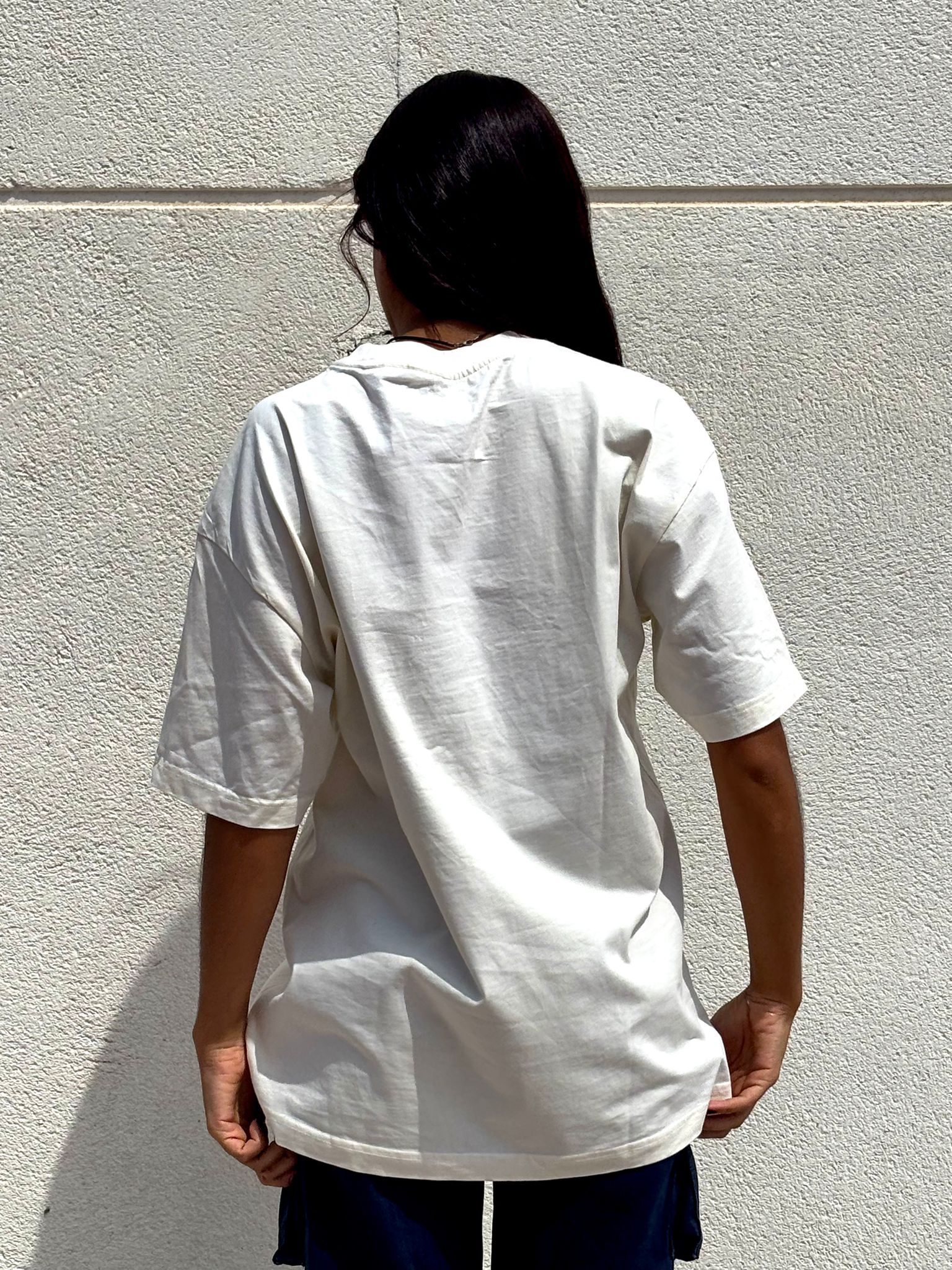CAMISETA OVERSIZE "JHAYVI STUDIOS"